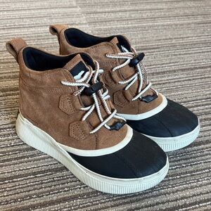 Sorel Kids Brown and Black Boots
